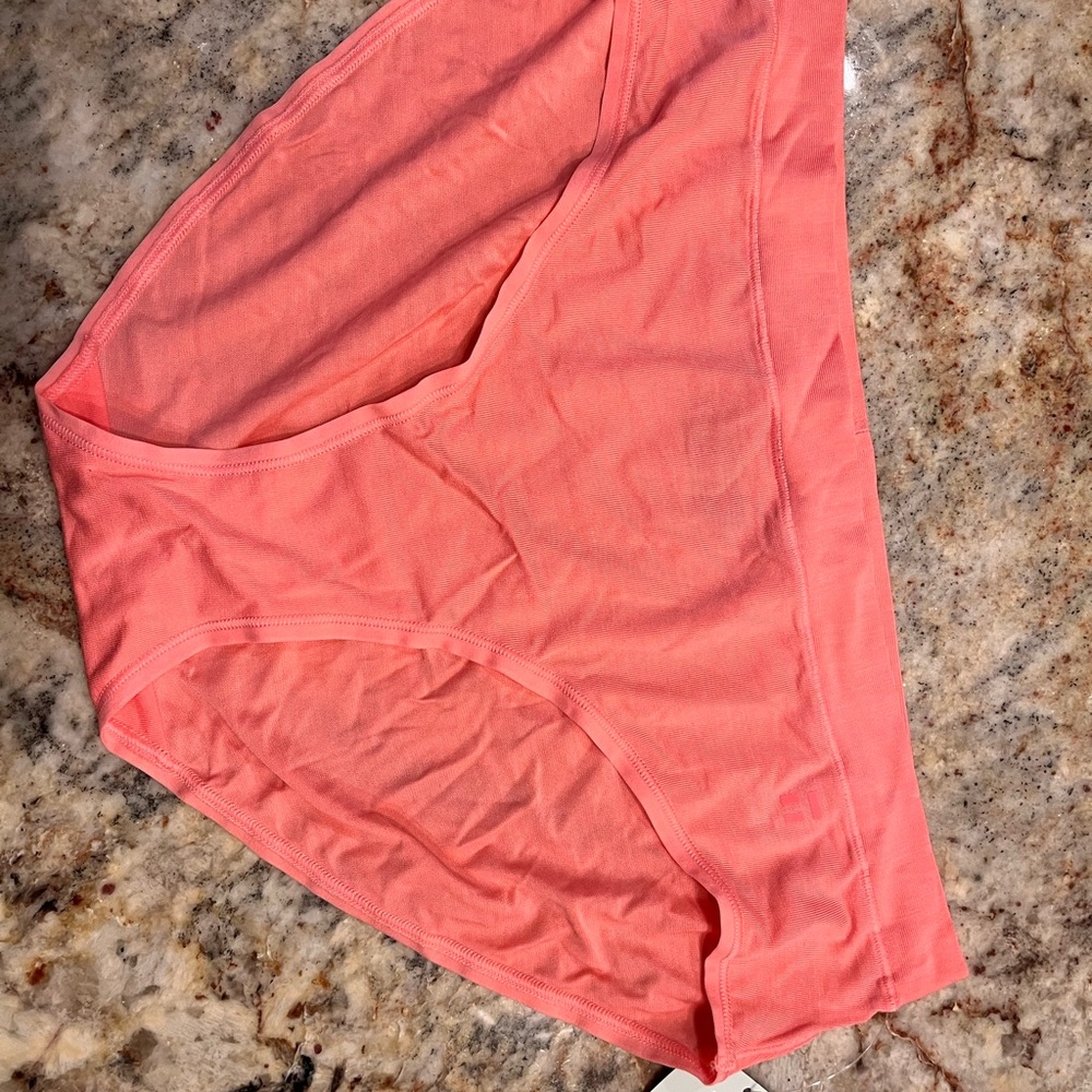 Tommy John Second Skin Women’s briefs NWT XL